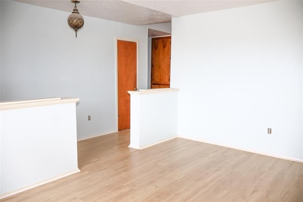 9413 Merritt Rd - Photo 3 of 12