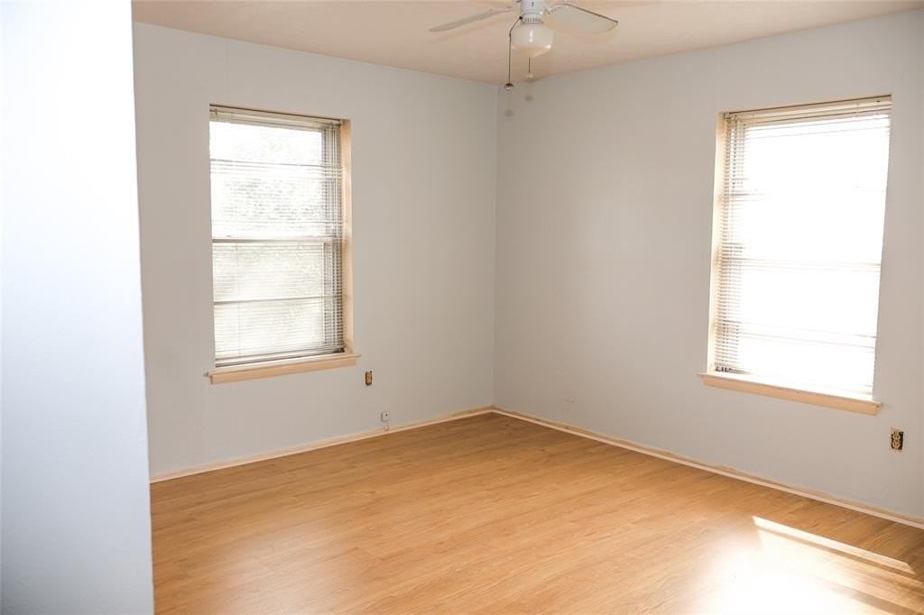 9413 Merritt Rd - Photo 6 of 12