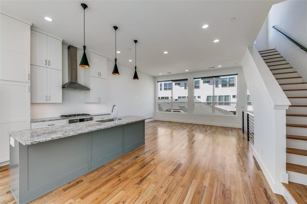 5923 Lindell Ave #102 - Photo 2 of 12