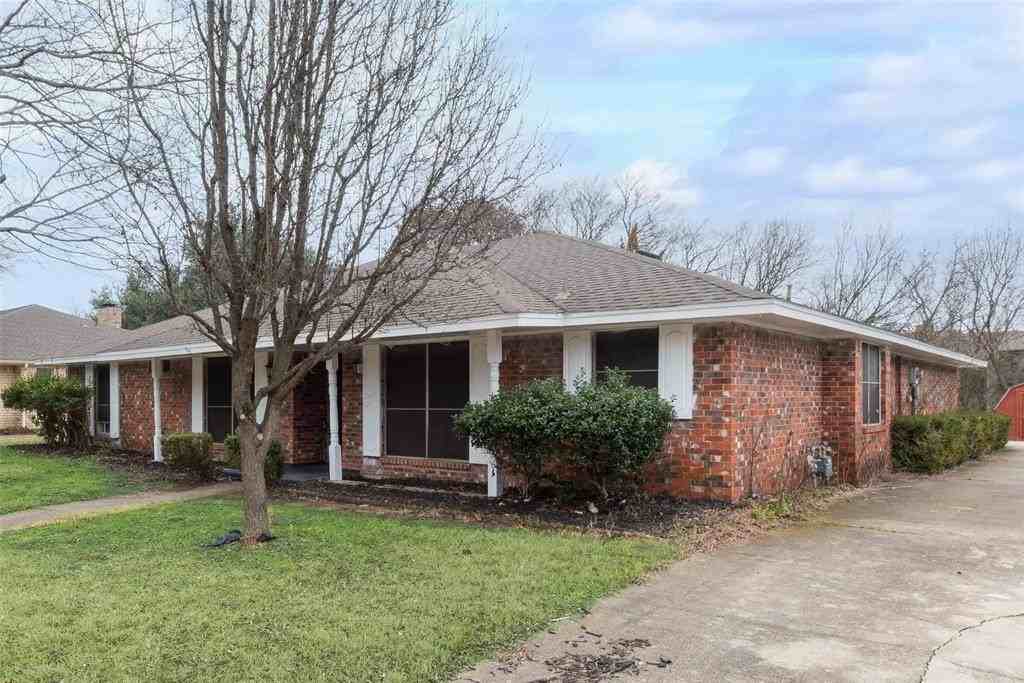 931 Westlake Dr - Photo 3 of 20