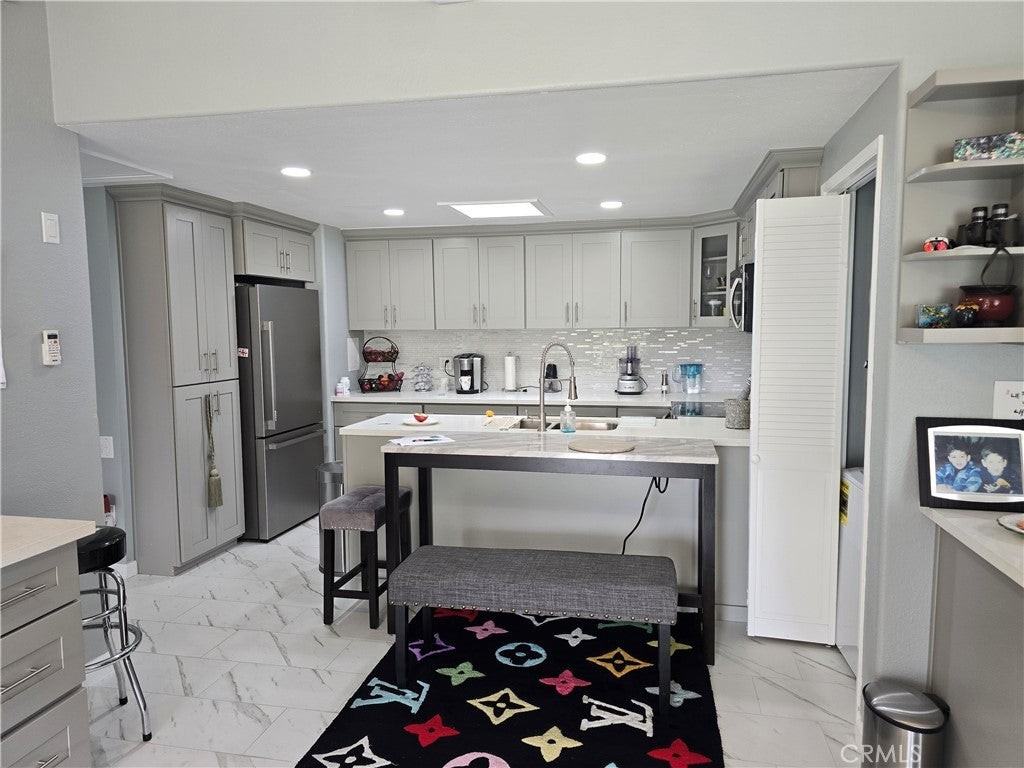 13301 Fairfield Ln - Photo 3 of 10