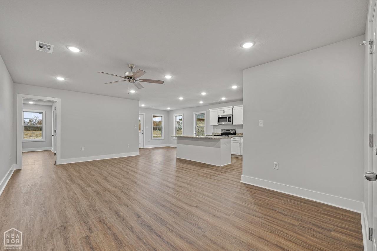 5704 Morgan Dr - Photo 5 of 22