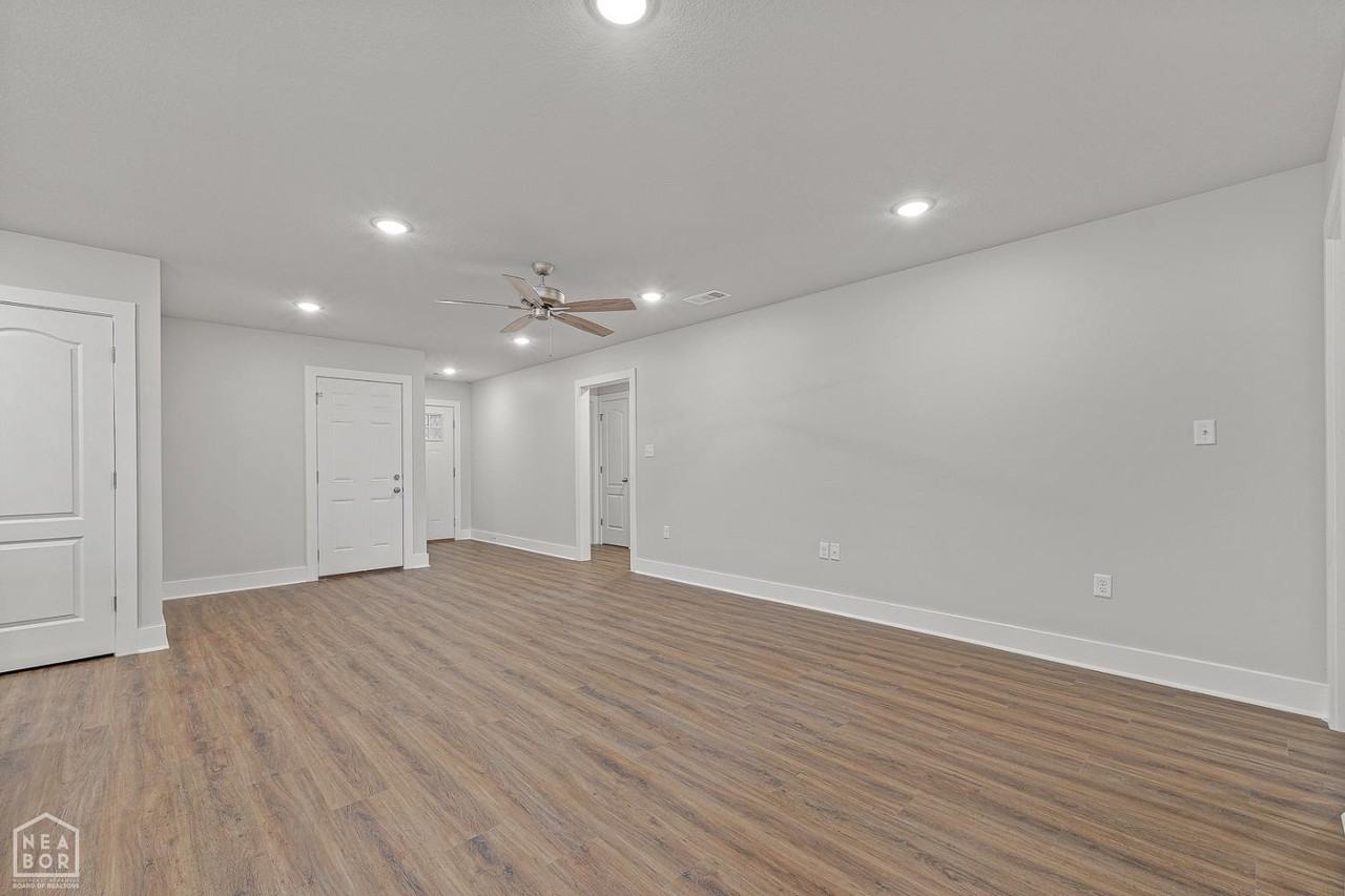 5704 Morgan Dr - Photo 6 of 22