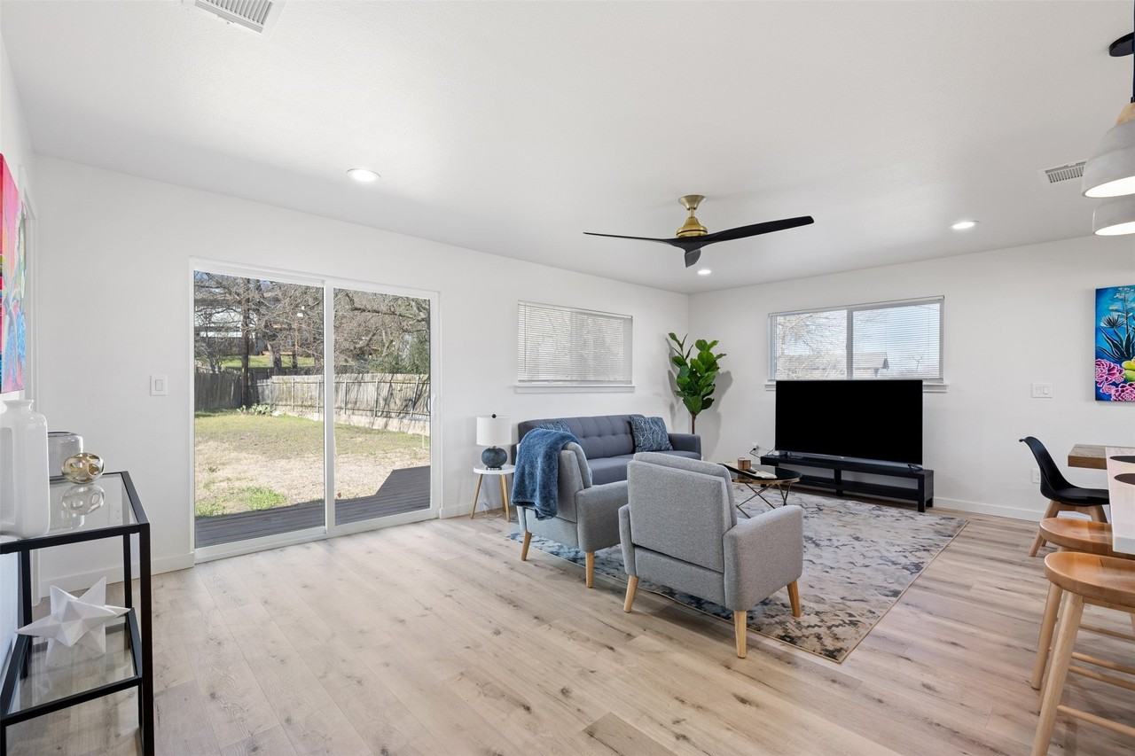 6104 Reicher Dr - Photo 5 of 33