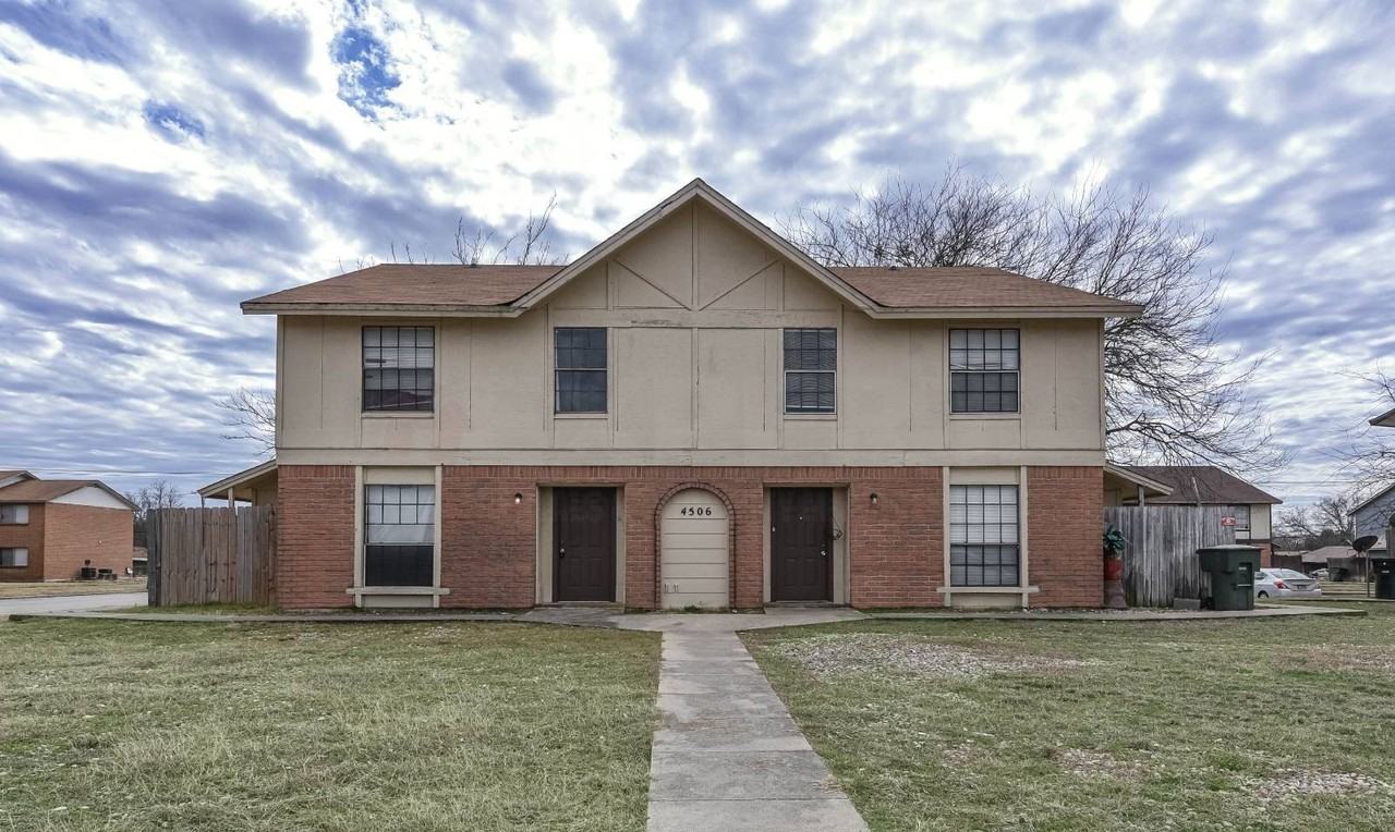 4506 Hunt Cir #A - Photo 3 of 14