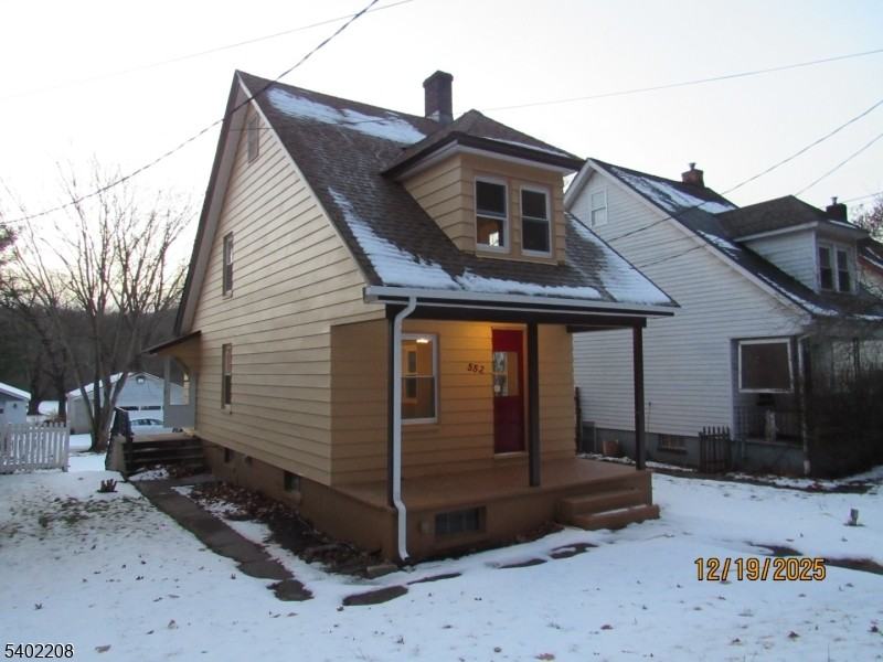 552 Frenchtown Rd - Photo 2 of 26