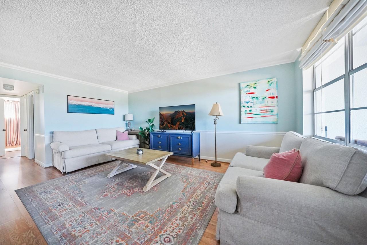109 Paradise Harbour Blvd - Photo 3 of 48