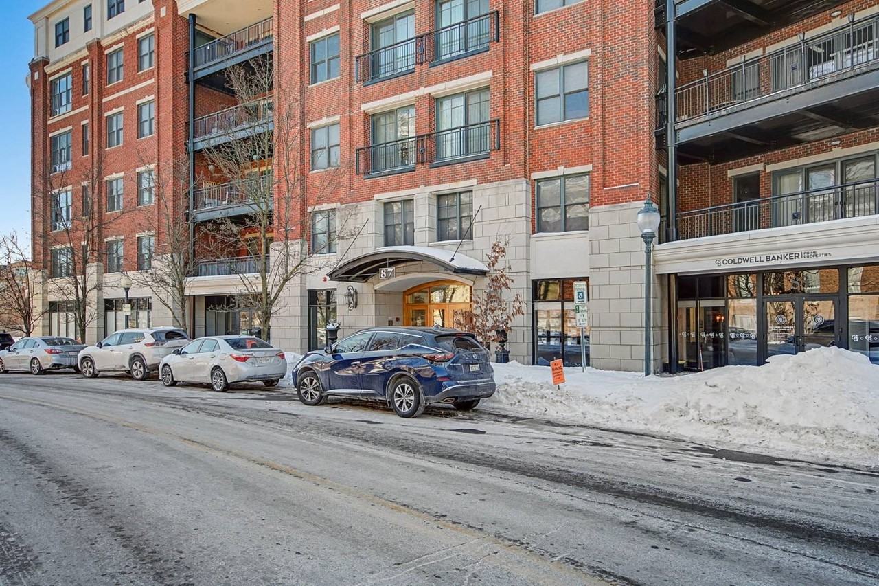 87 Railroad Pl #203 - Photo 2 of 32