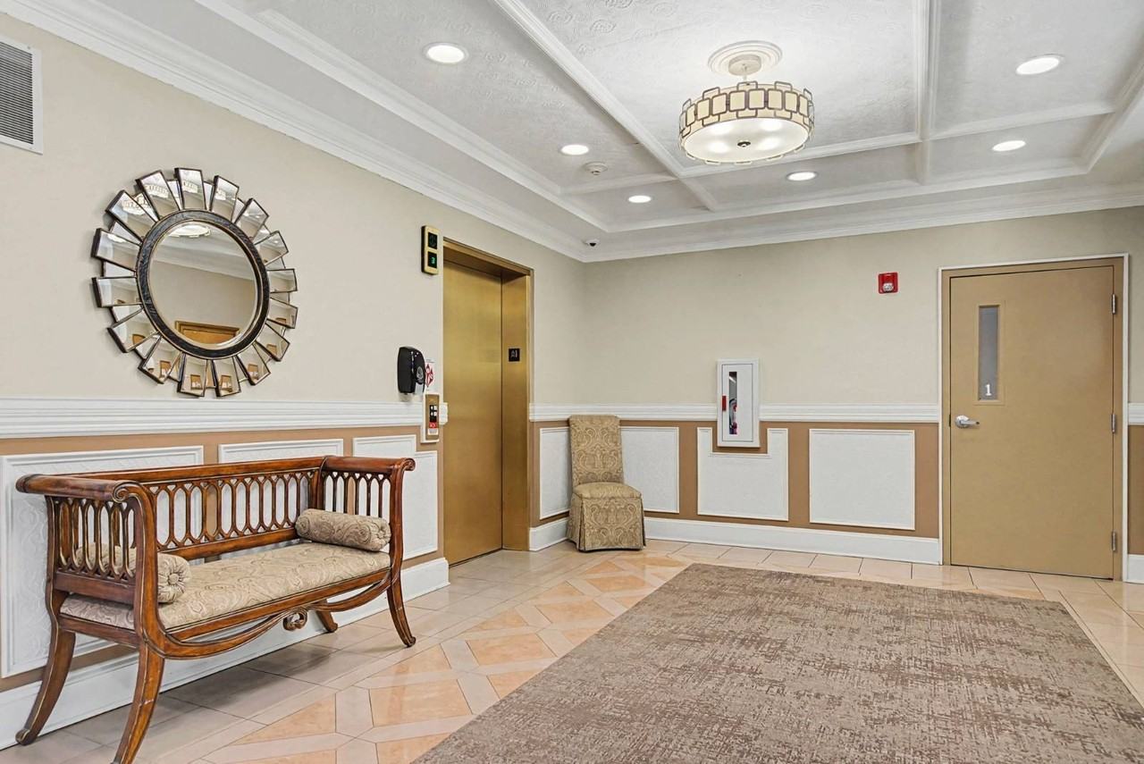 87 Railroad Pl #203 - Photo 5 of 32