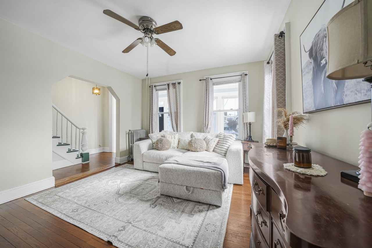 416 2nd St - Photo 6 of 20