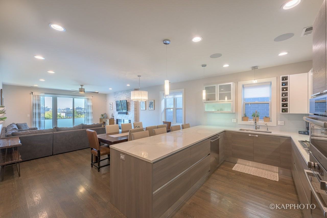 1146 W Hubbard St - Photo 2 of 20