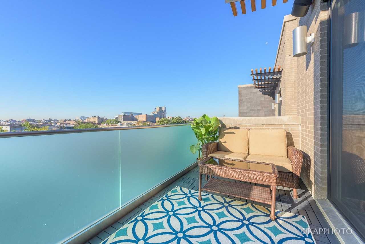 1146 W Hubbard St - Photo 7 of 20