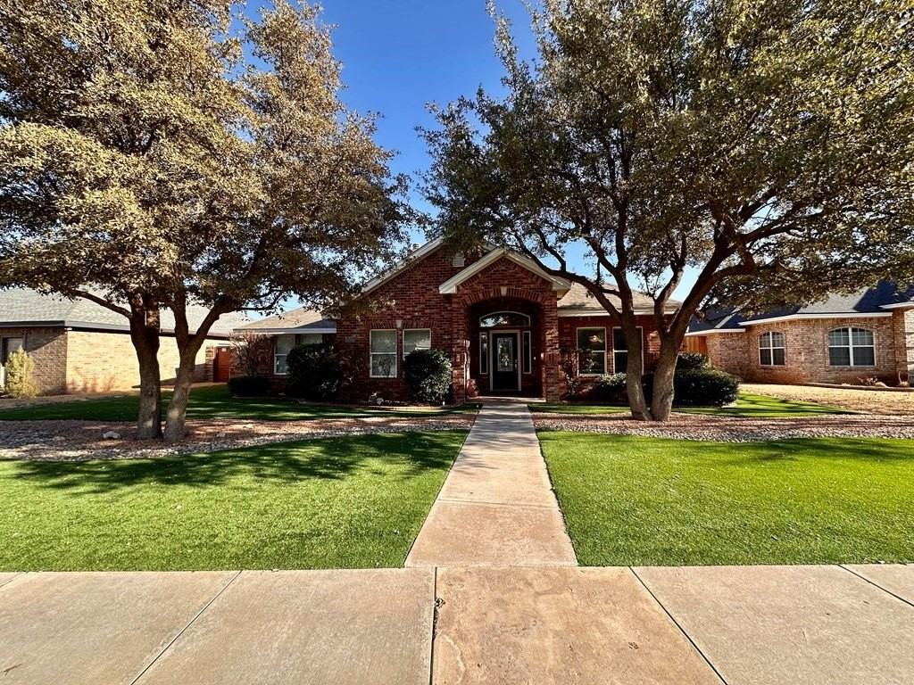 5205 Greathouse Ave - Photo 2 of 40