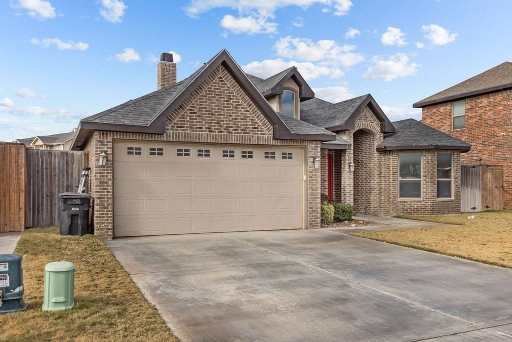 58 Berkshire Cir - Photo 2 of 28