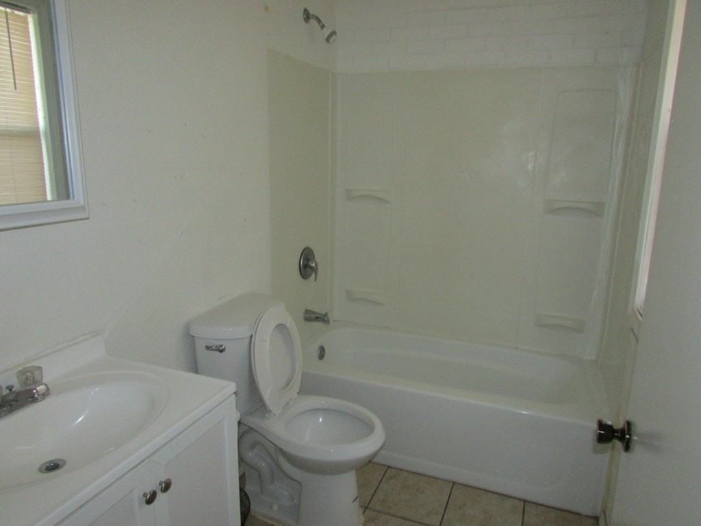 3135 N Dixie Blvd - Photo 5 of 14