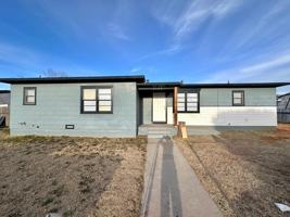 featured image of 3120 Chestnut Ave