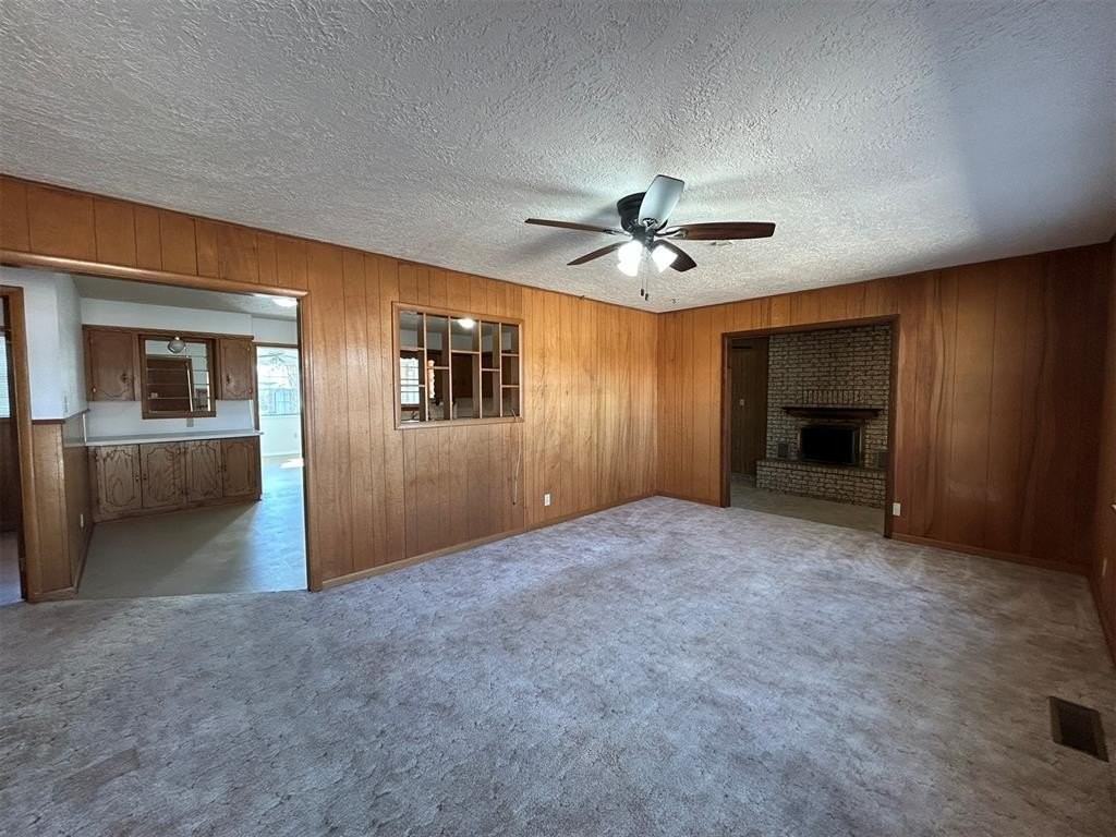 514 E Center St - Photo 3 of 12