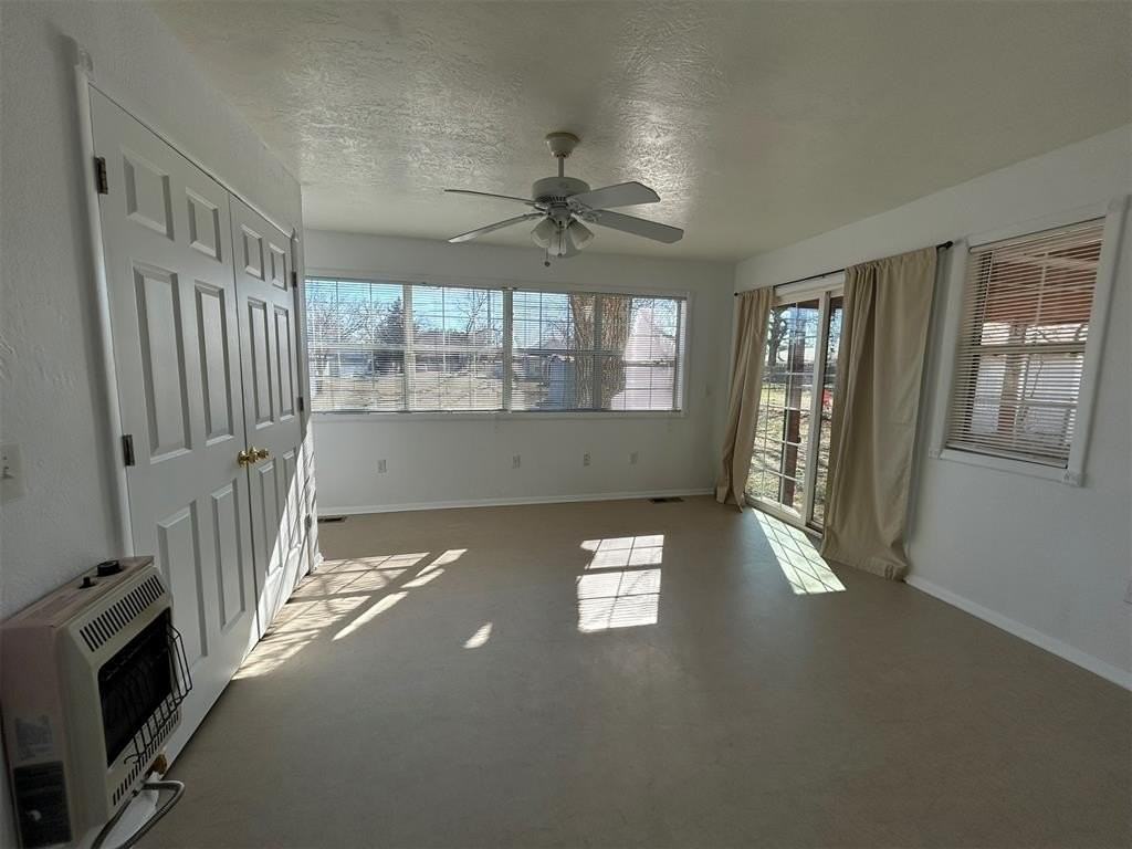 514 E Center St - Photo 5 of 12