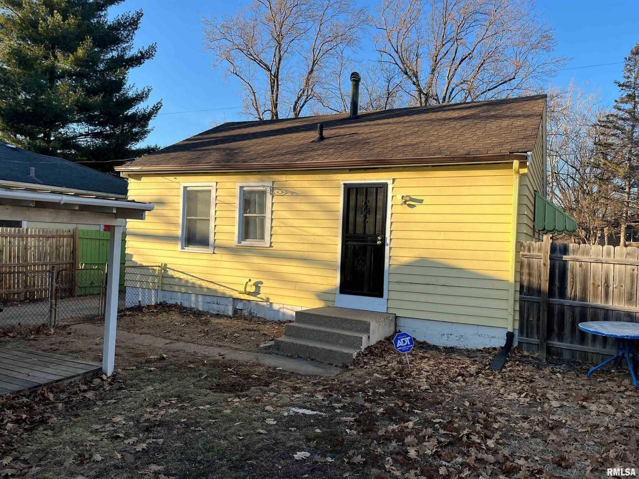 2304 W Proctor St - Photo 5 of 20