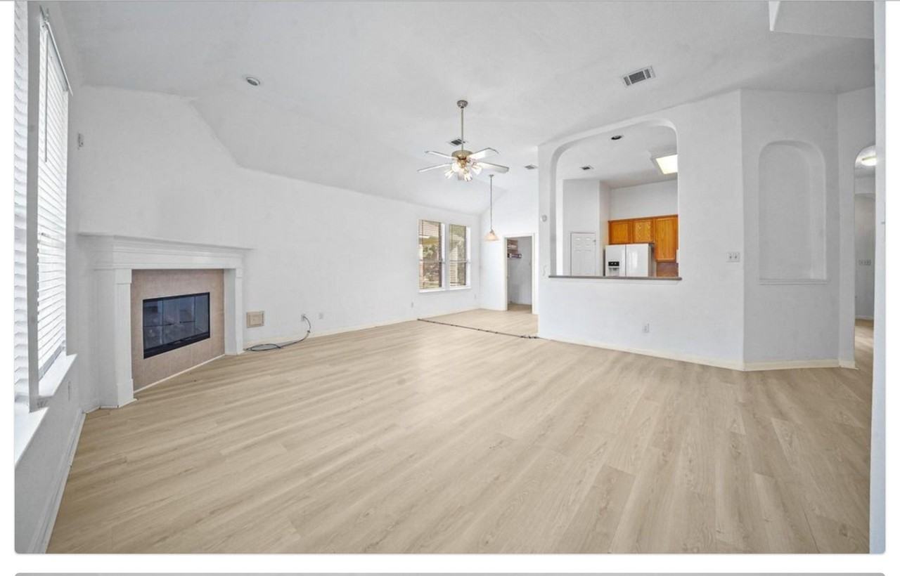 4815 Plum Forest Rd - Photo 3 of 6