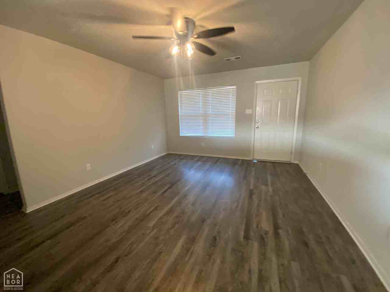 309 Harper Dr - Photo 3 of 11