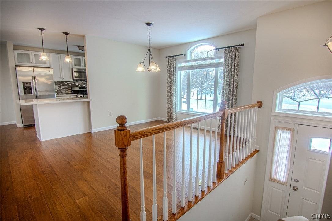 3035 Claybourne Ln - Photo 5 of 39