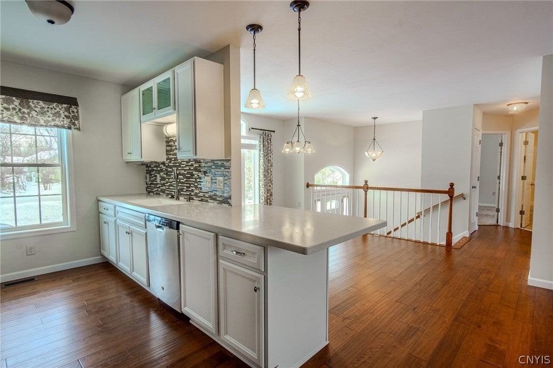 3035 Claybourne Ln - Photo 7 of 39