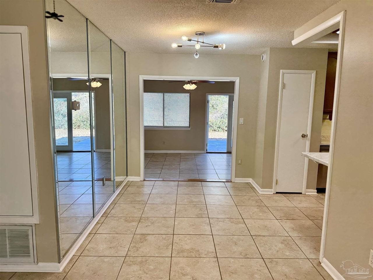 540 El Matador Trl - Photo 5 of 19