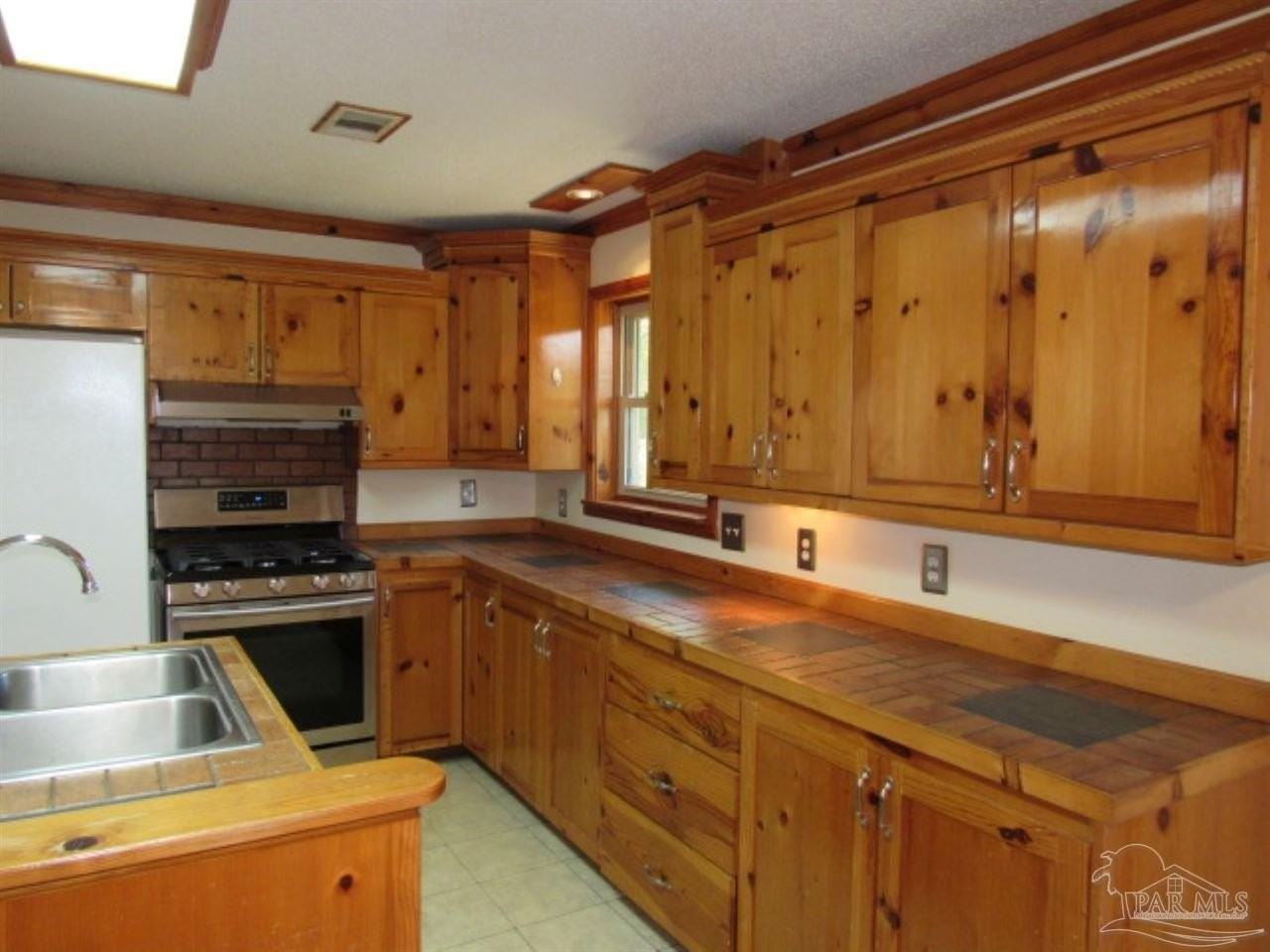 6112 Highway 95a N - Photo 6 of 12