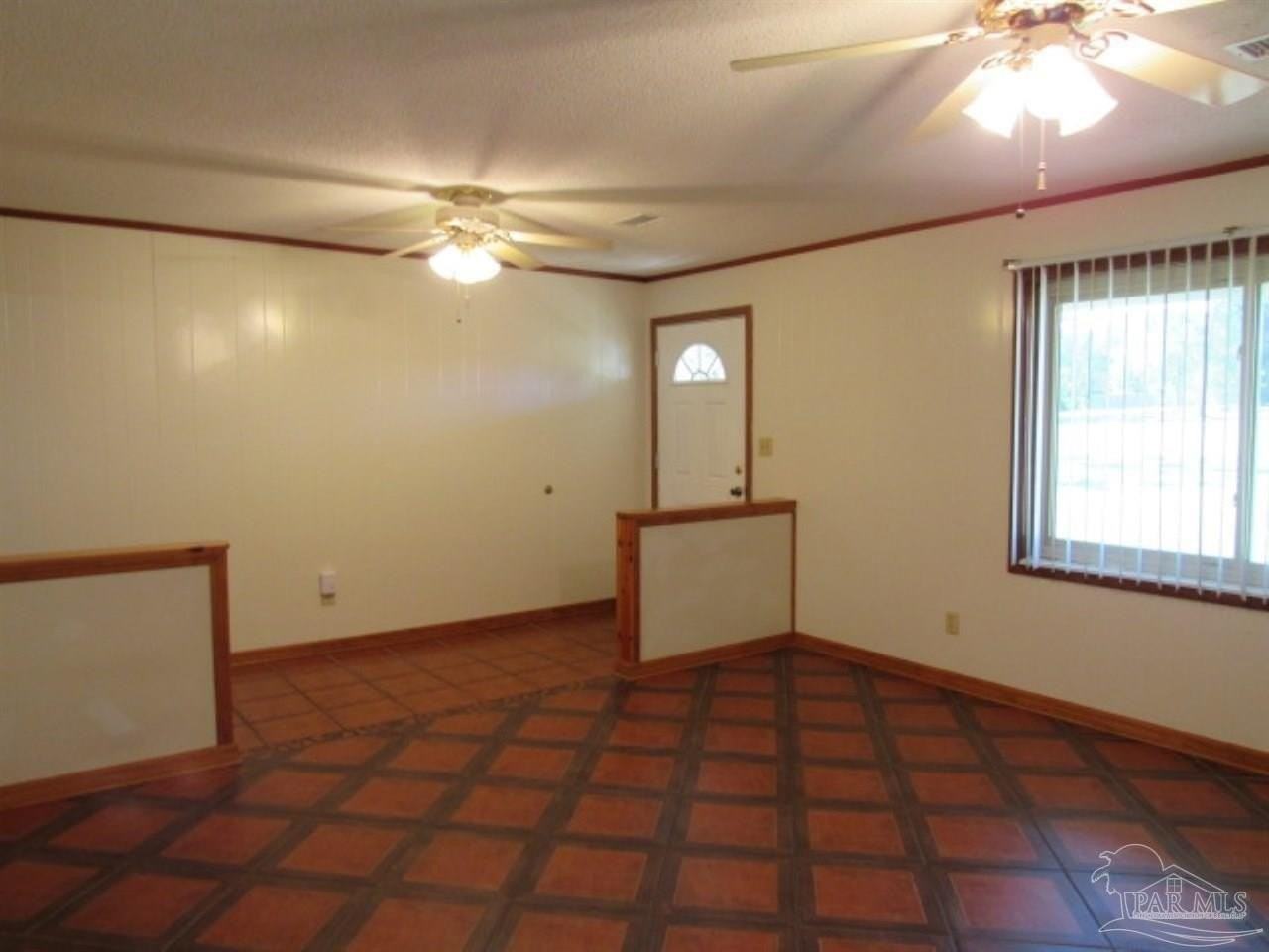 6112 Highway 95a N - Photo 7 of 12