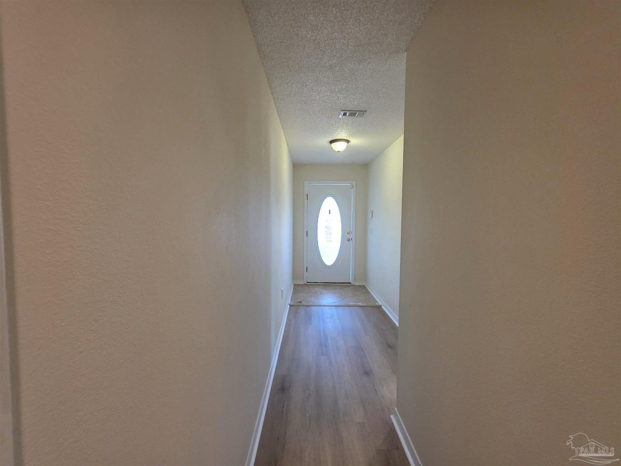 6204 Pomeral Smt - Photo 2 of 34