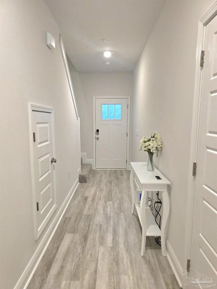 710 Giese Ln Unit B - Photo 5 of 23