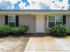 featured image of 202B Mullis St