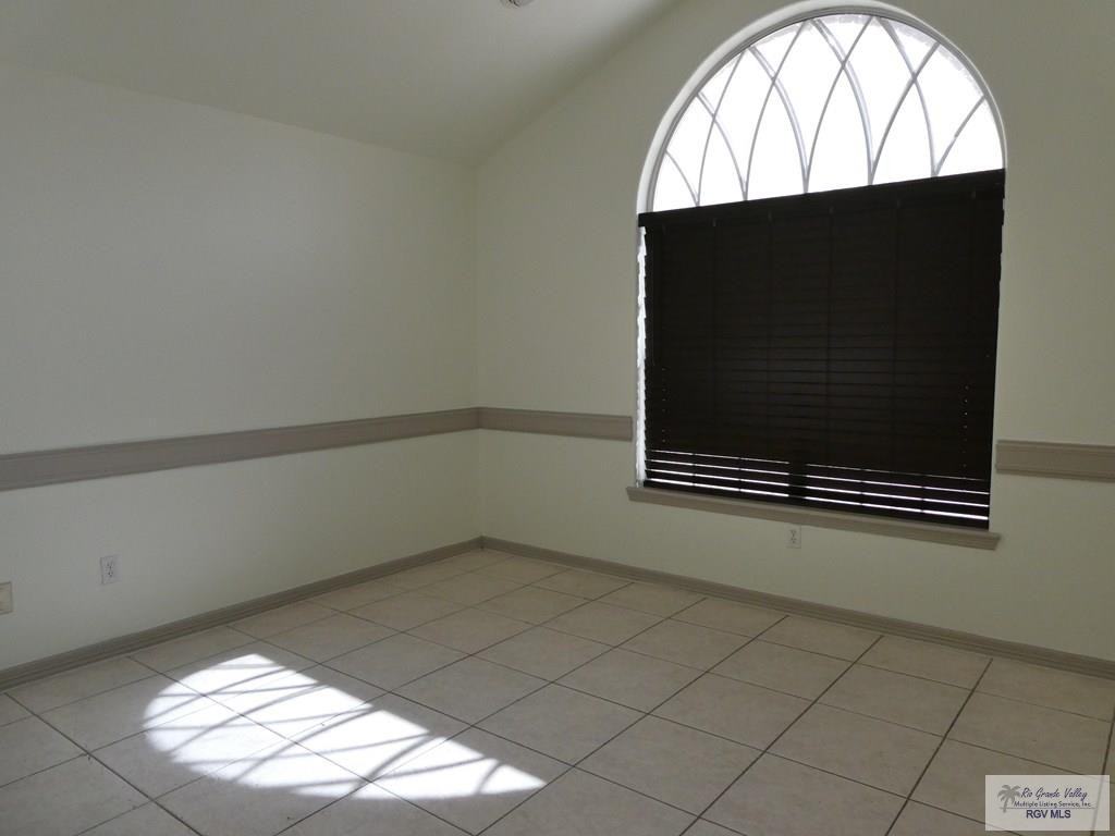 34737 Resaca Vista Dr - Photo 2 of 32