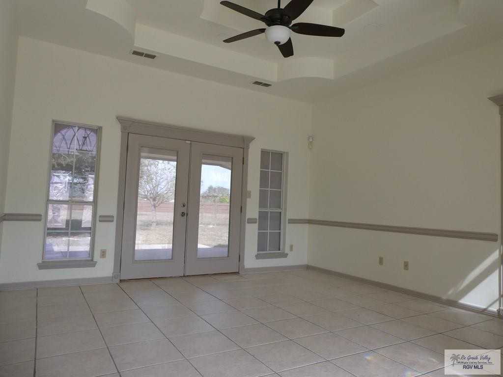 34737 Resaca Vista Dr - Photo 4 of 32