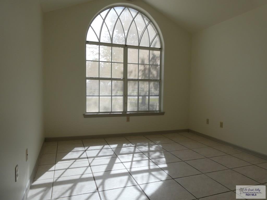 34737 Resaca Vista Dr - Photo 5 of 32