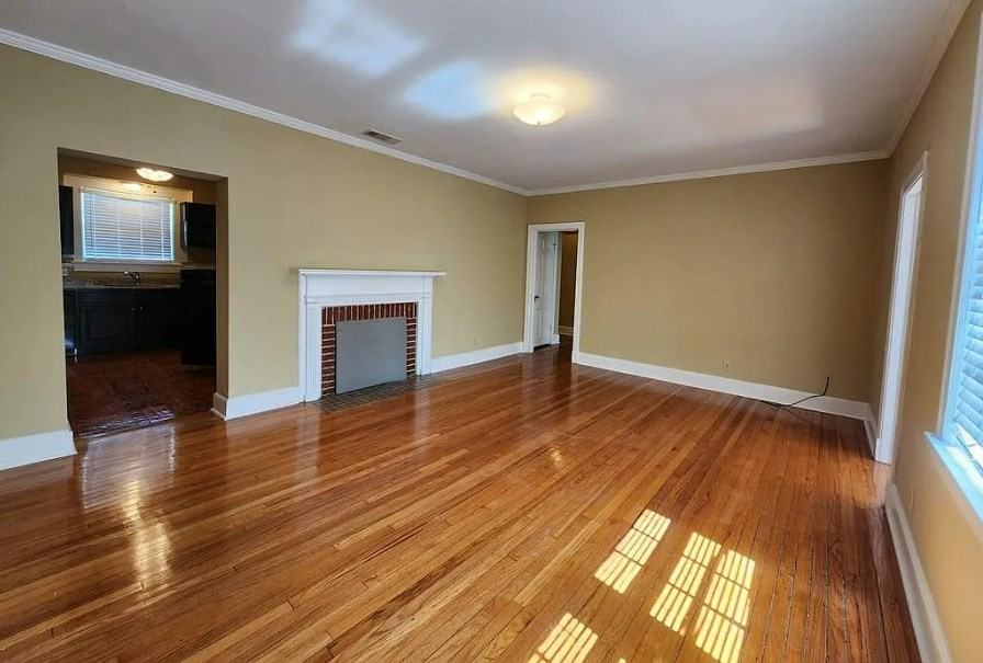 1107 N Madison St - Photo 2 of 7