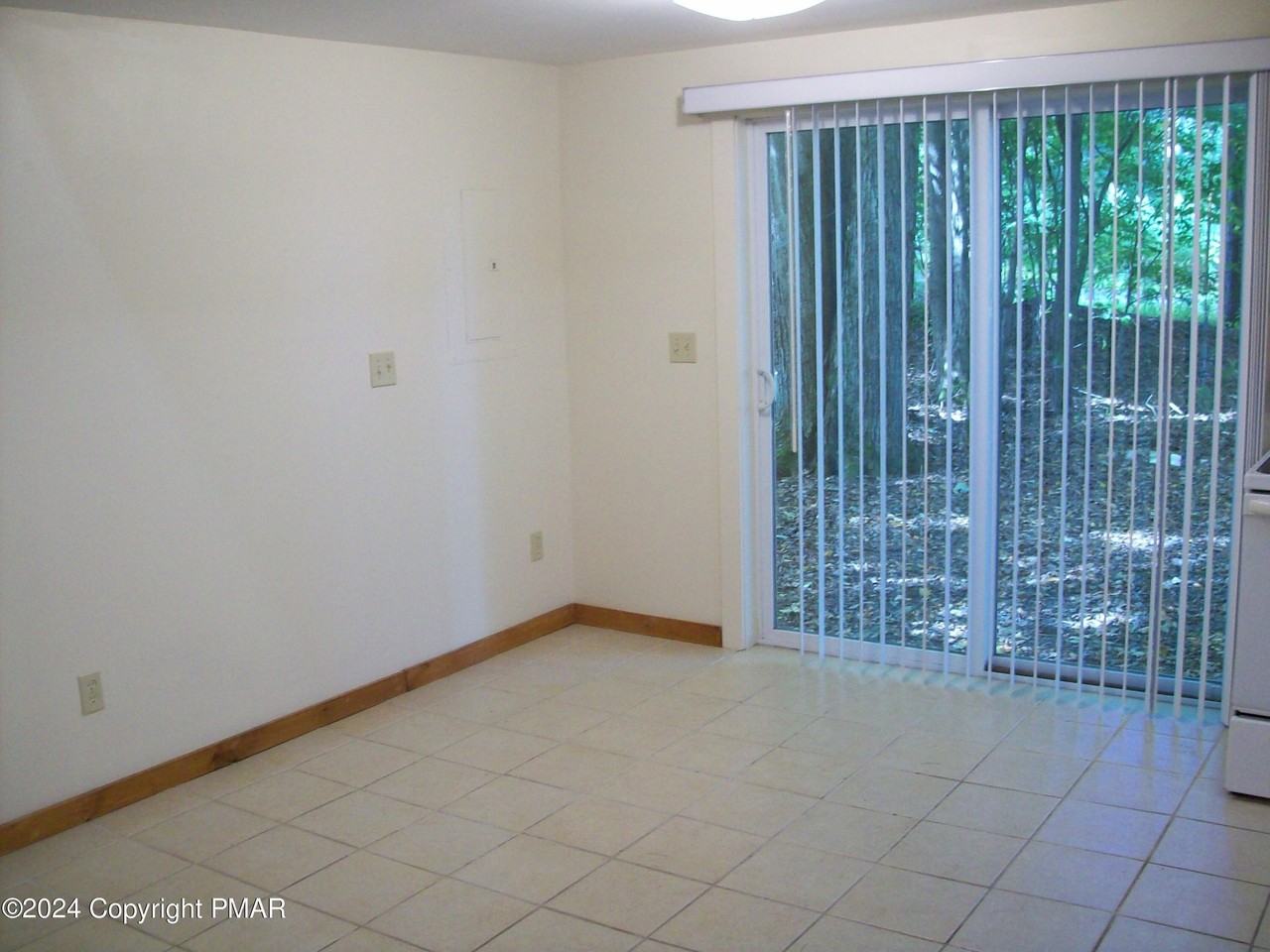 5239 Goldenrod Ave - Photo 7 of 20