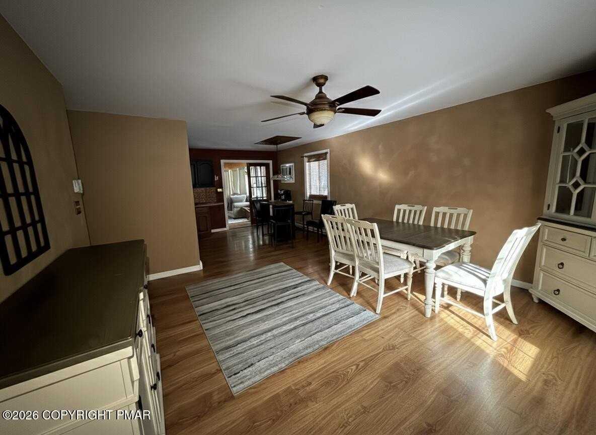 1152 Steele Cir - Photo 5 of 17