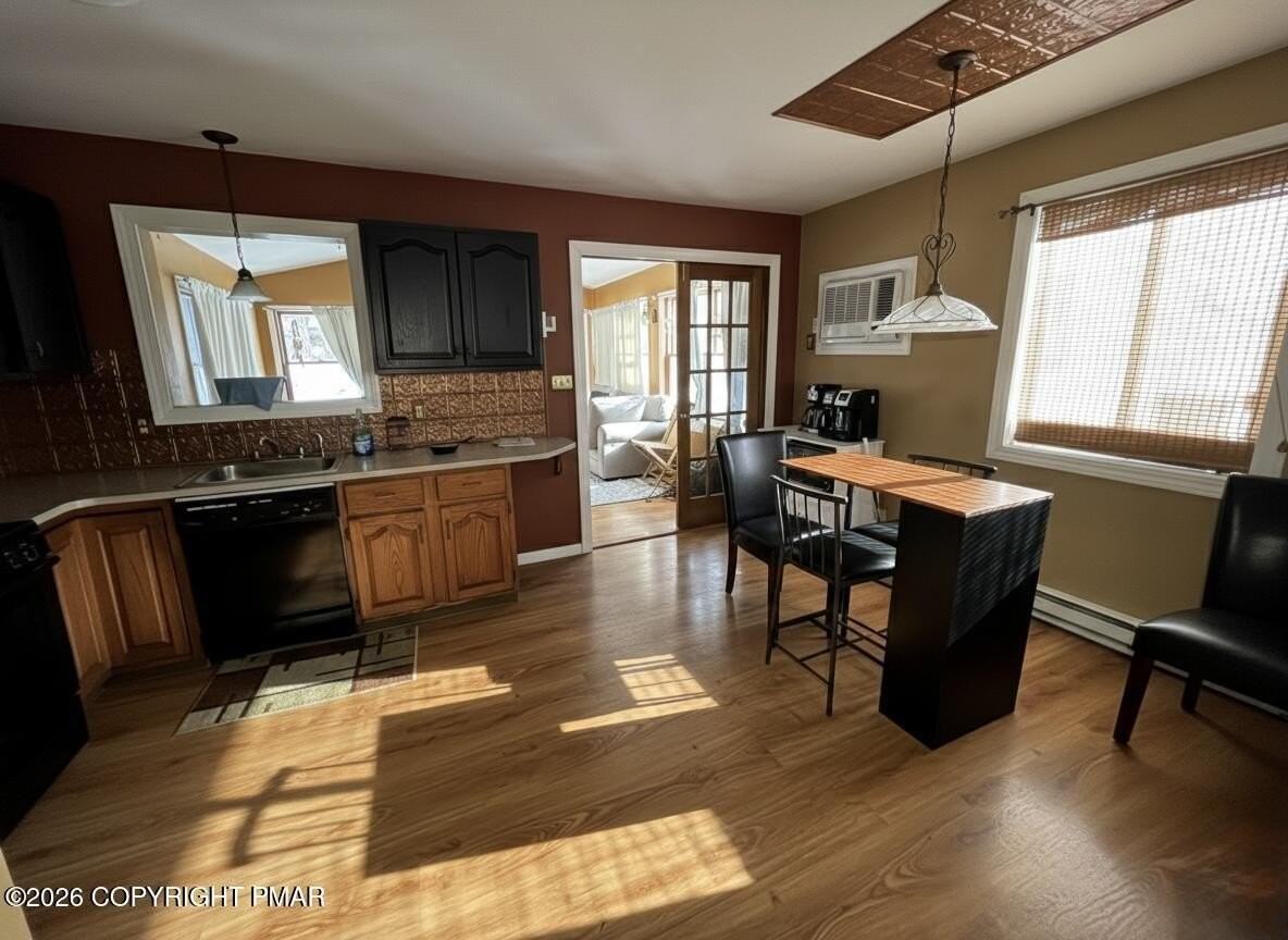 1152 Steele Cir - Photo 6 of 17