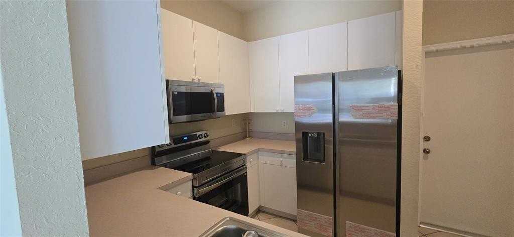 8314 Lagos De Campo Blvd - Photo 6 of 15