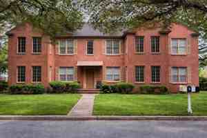 featured image of 1110 Rawson Dr