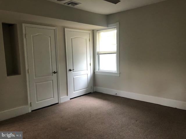 920 Collings Ave - Photo 6 of 21