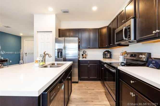 10034 W 32nd Ln #10034