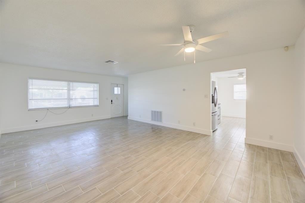 1530 Nw 87th Ln - Photo 7 of 40