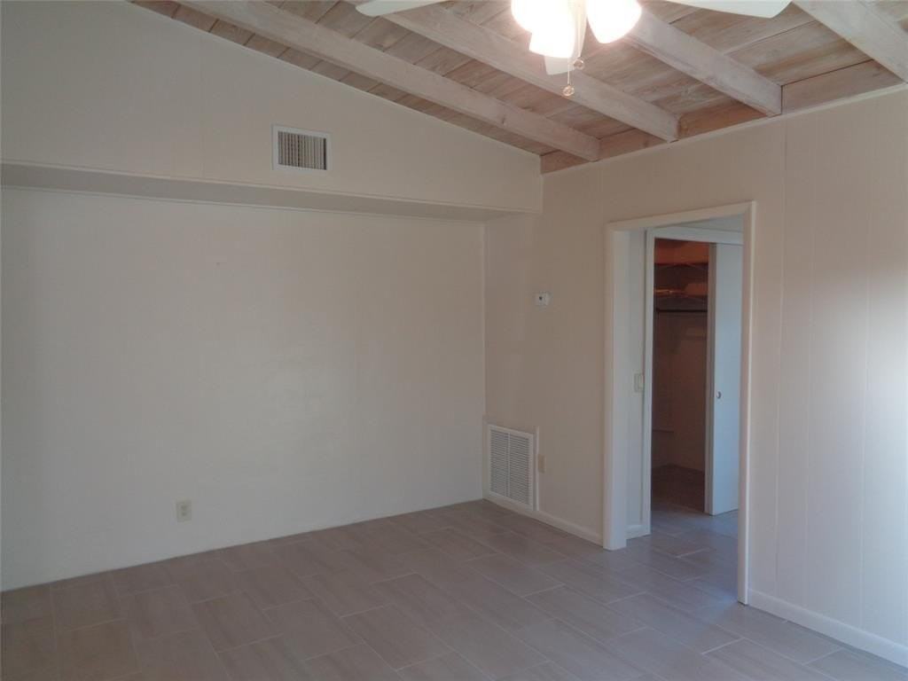 209 Nw 23rd St #1 - Photo 6 of 12