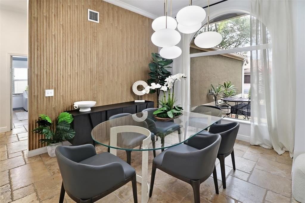 6430 Nw 98th Ln - Photo 7 of 50