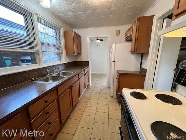 624 Montrose Ave - Photo 5 of 12