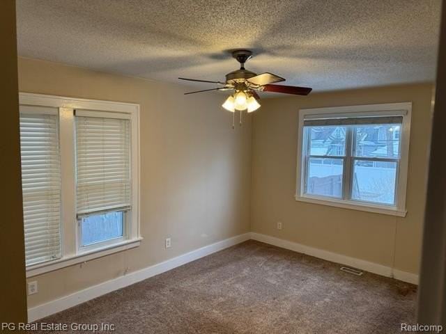 306 Virginia Ave - Photo 4 of 11