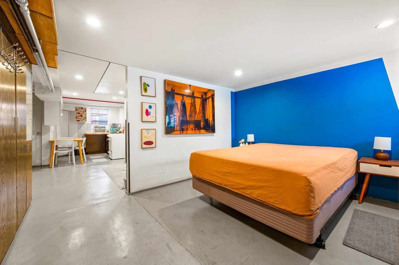 1116 Brooklyn Ave #1 - Photo 3 of 11